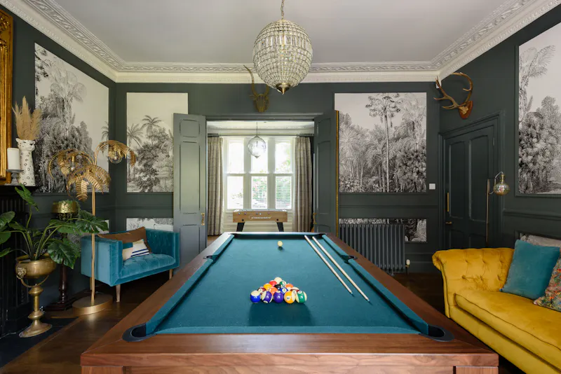 Games room at Elegant Teddington Townhouse, B2046 (photo 5)