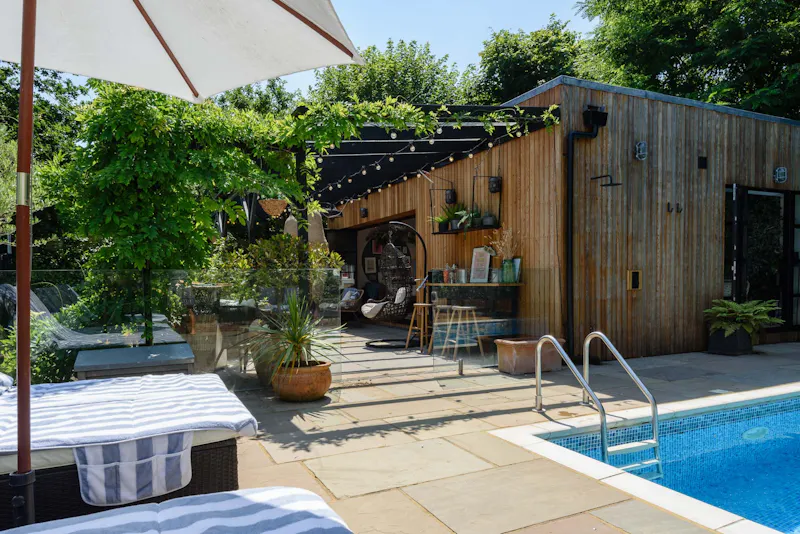 Summer house at Elegant Teddington Townhouse, B2046 (photo 29)
