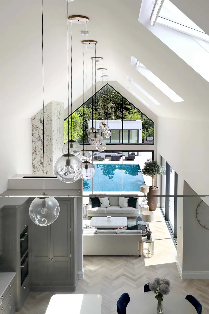 Cobham Modern Mansion, D2779 (photo 12)