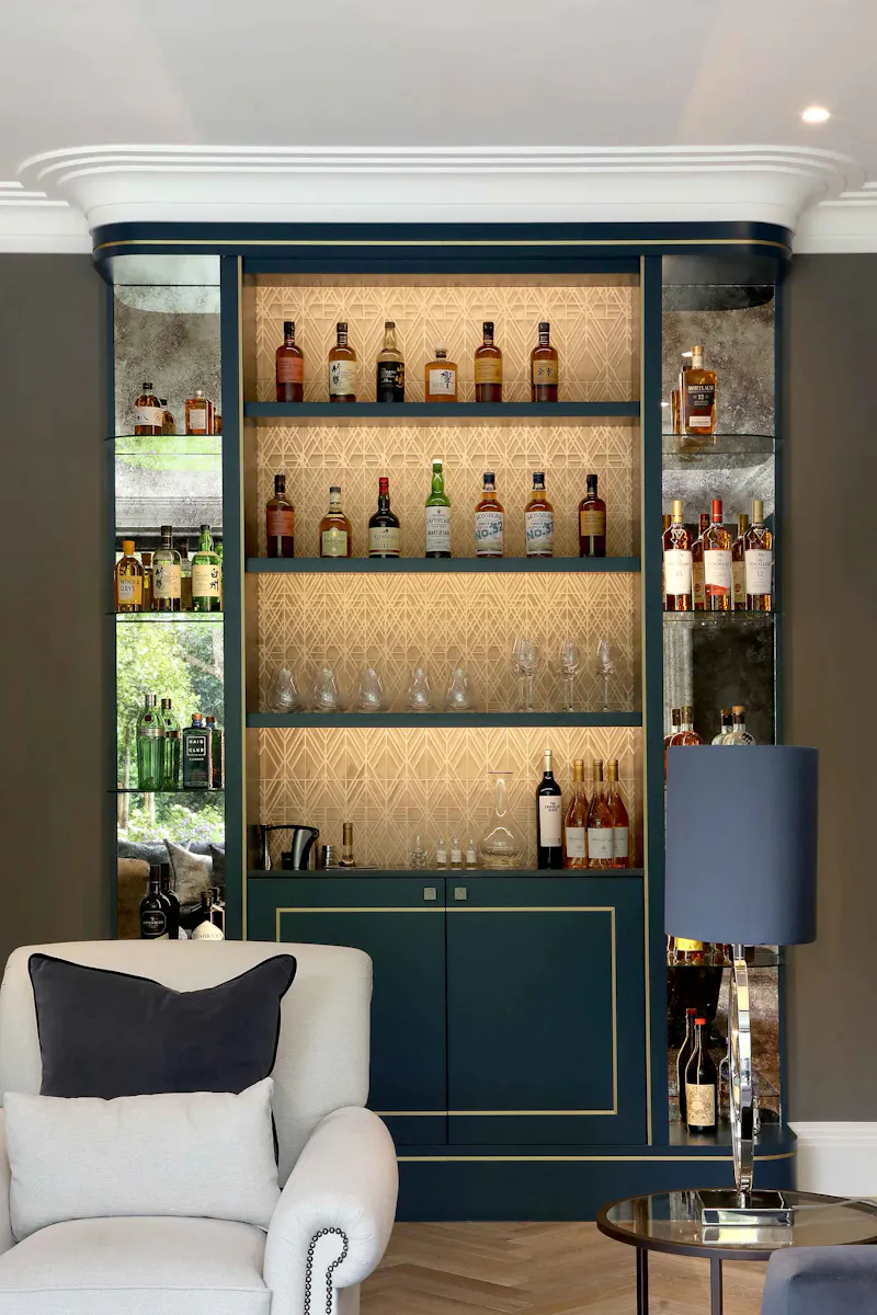 Bar at Cobham Modern Mansion, D2779 (photo 17)