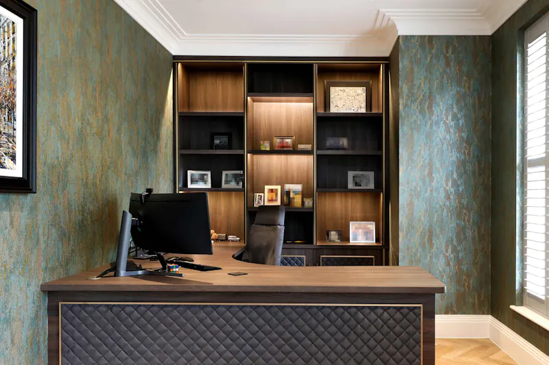 Study at Cobham Modern Mansion, D2779 (photo 14)