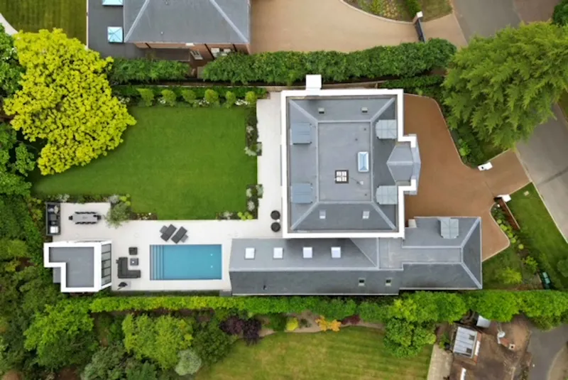 Cobham Modern Mansion, D2779 (photo 36)