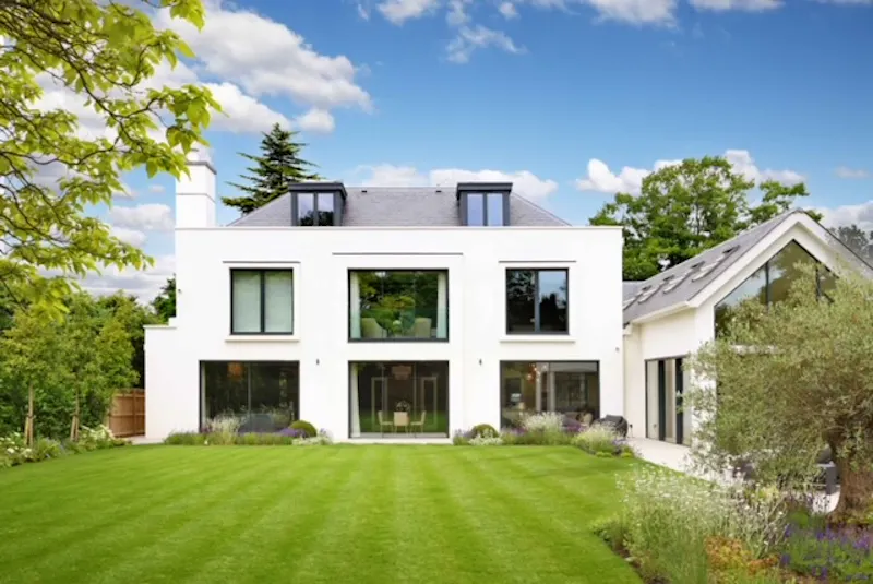 Cobham Modern Mansion, D2779 (photo 38)