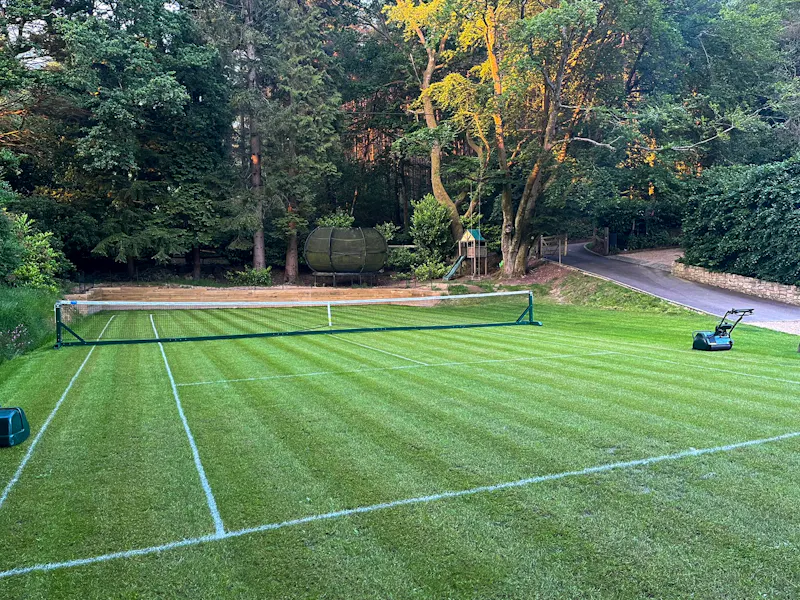 Tennis court at Hurst Vale, D2776 (photo 33)