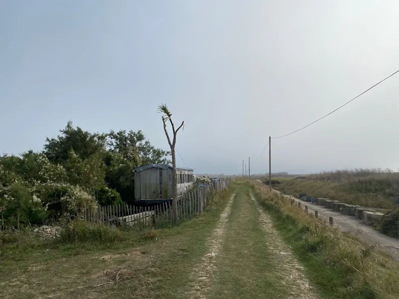 Idyllic Sheppy beach house, C897 (photo 34)