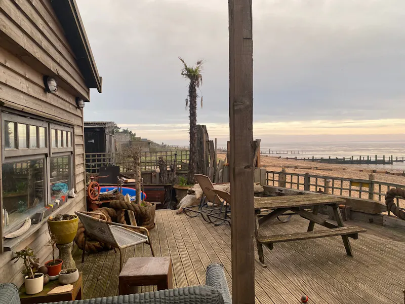 Idyllic Sheppy beach house, C897 (photo 24)