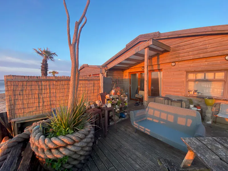 Idyllic Sheppy beach house, C897 (photo 22)