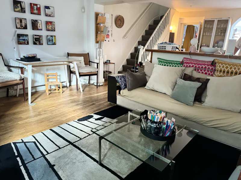 Shepherd's Bush family house, B1020 (photo 3)