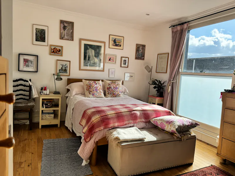 Bedroom - main at Shepherd's Bush family house, B1020 (photo 23)