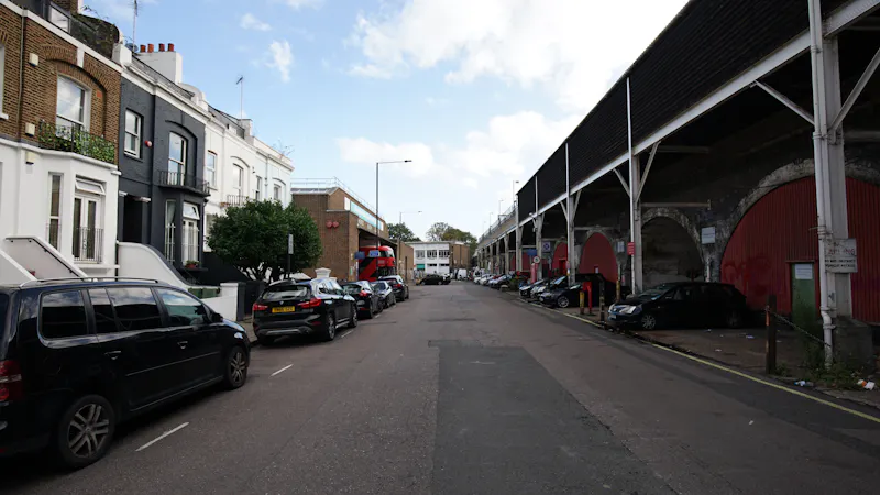 Shepherd's Bush family house, B1020 (photo 48)