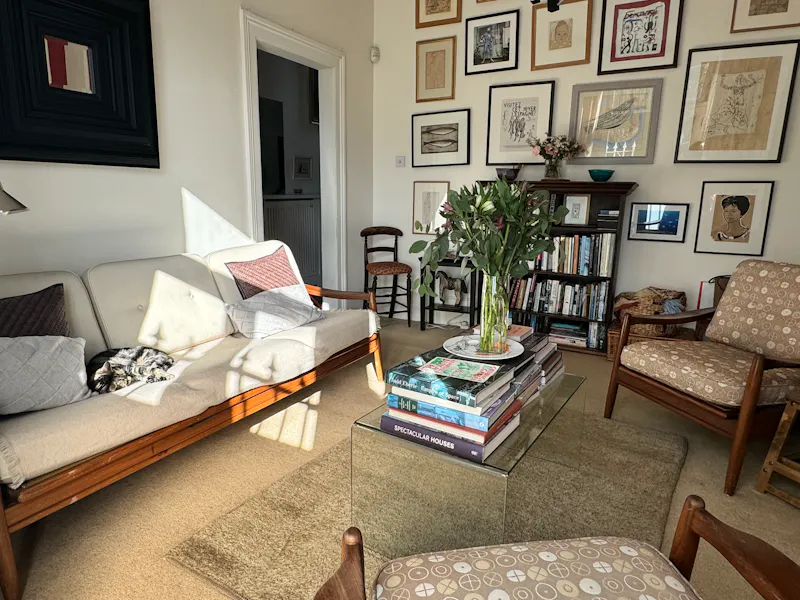 Living Room at Shepherd's Bush family house, B1020 (photo 5)