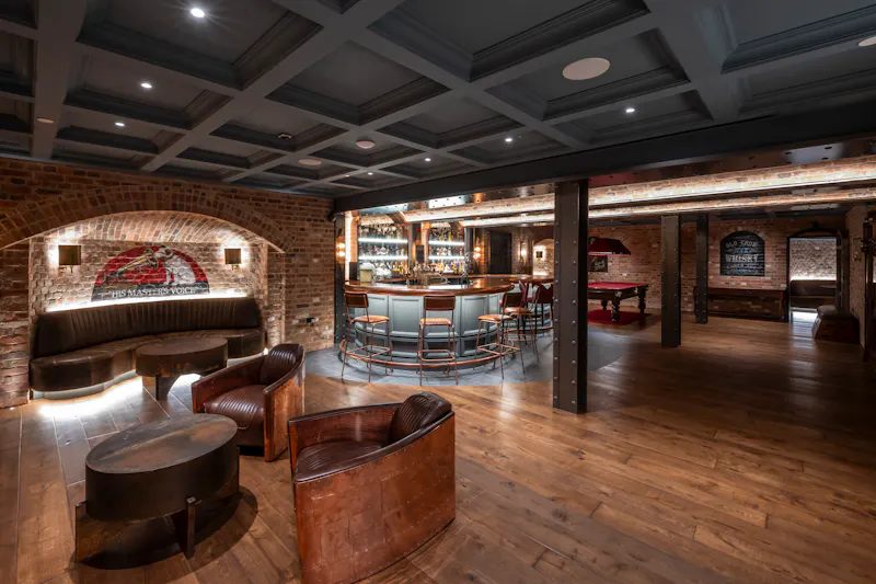 Chenies Studio and bar , R872 (photo 3)