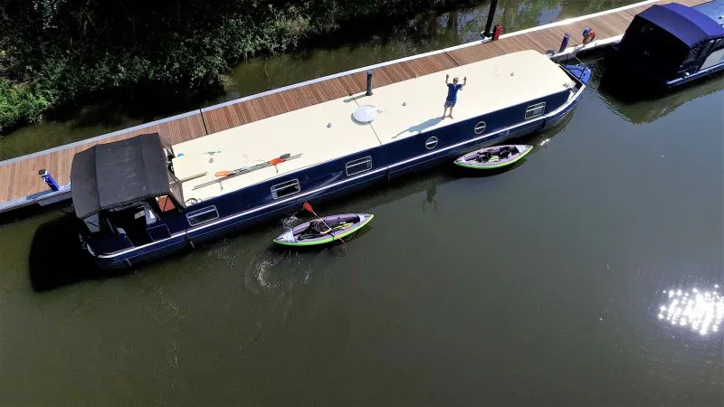 Thames based canal boat, HSE26 (photo 14)