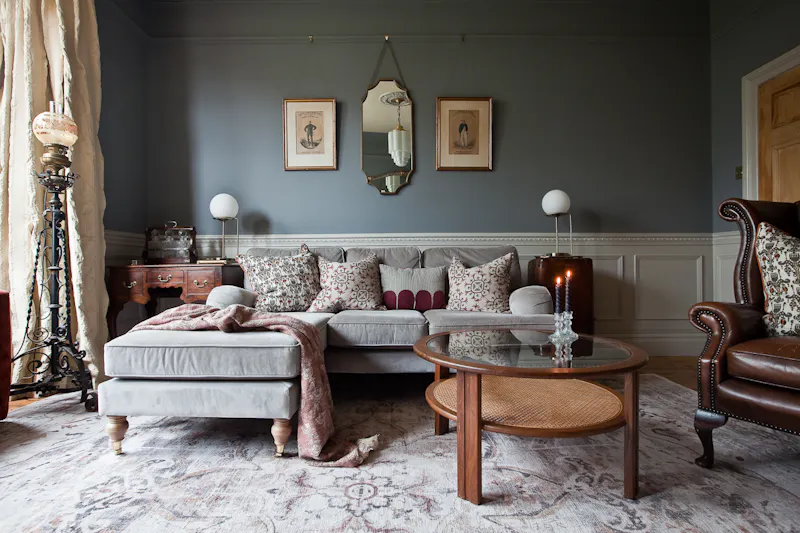 Classic/Modern Victorian House, B1909 (photo 14)
