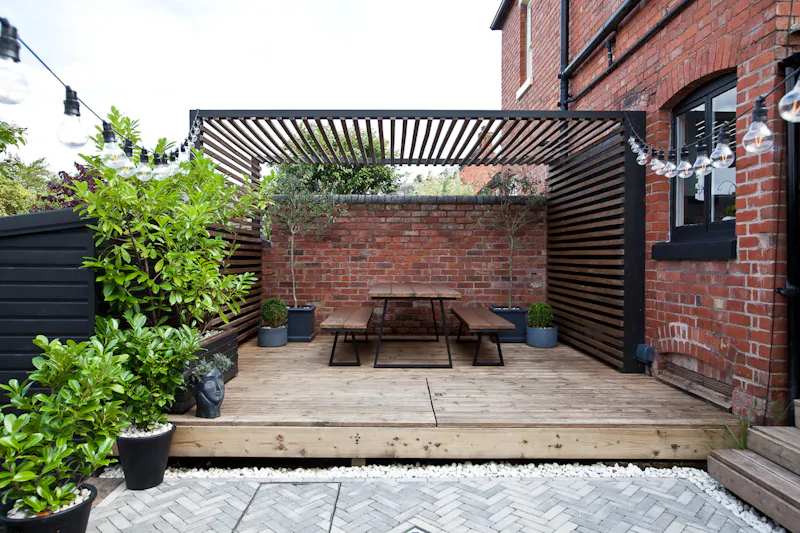 Classic/Modern Victorian House, B1909 (photo 49)