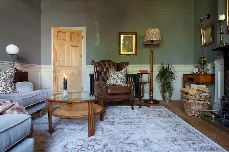 Classic/Modern Victorian House, B1909 (photo 17)