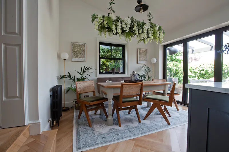 Classic/Modern Victorian House, B1909 (photo 5)