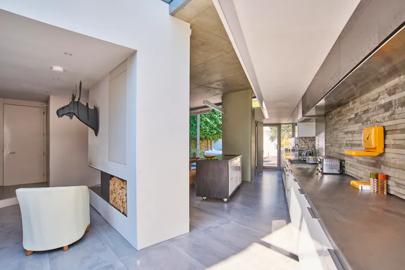 Contemporary Balham house, B1521 (photo 11)