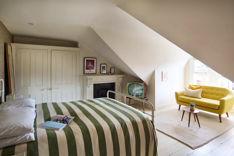 Bedroom at Contemporary Balham house, B1521 (photo 36)