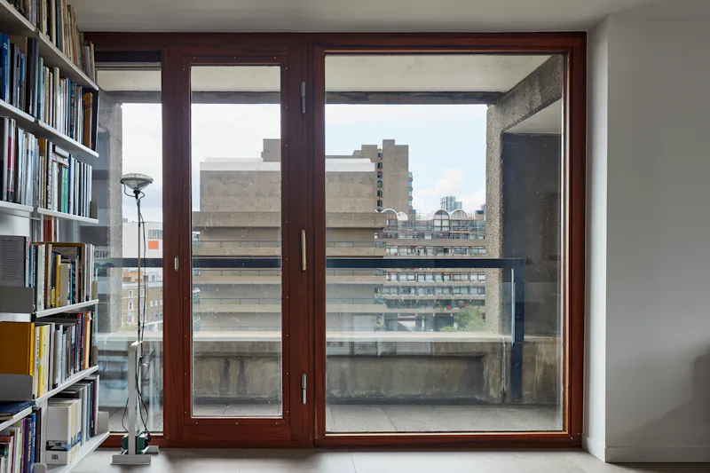 Sleek Barbican Tower Apartment, F1246 (photo 20)