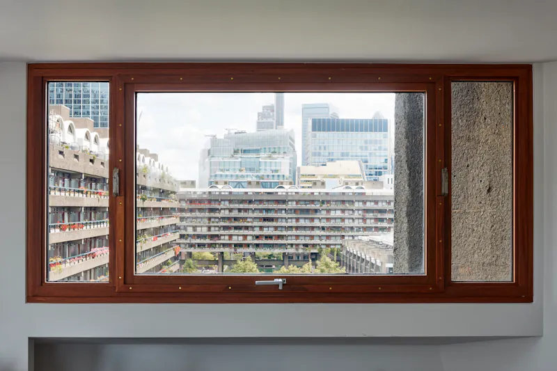 Sleek Barbican Tower Apartment, F1246 (photo 18)