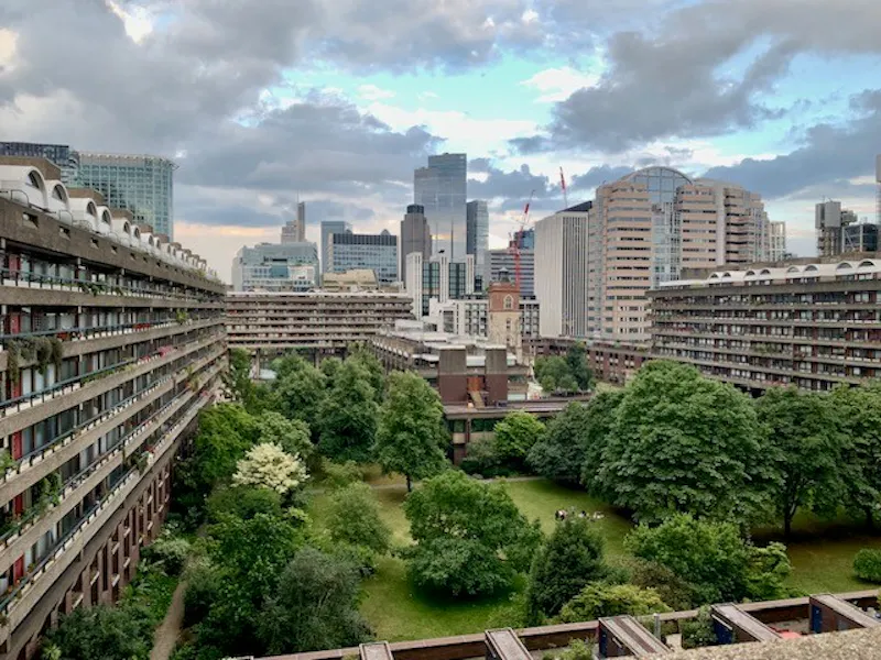 Sleek Barbican Tower Apartment, F1246 (photo 27)