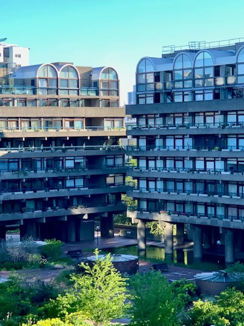 Sleek Barbican Tower Apartment, F1246 (photo 37)