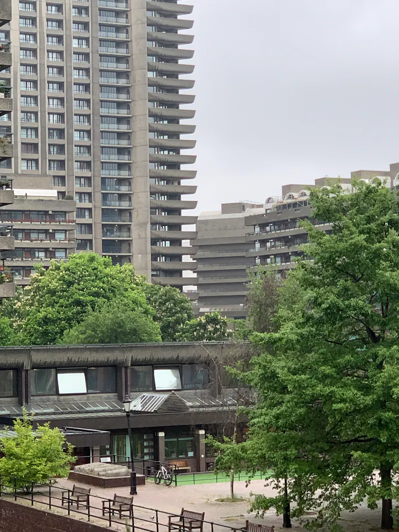 Sleek Barbican Tower Apartment, F1246 (photo 42)