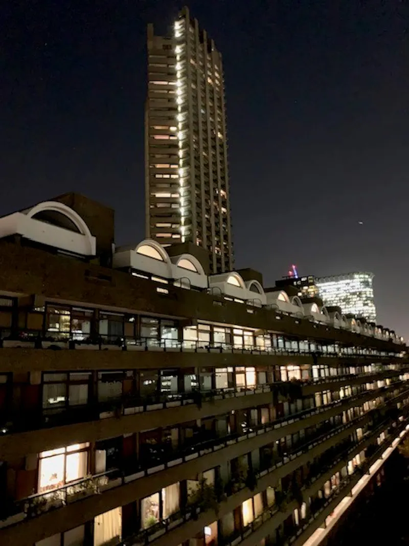 Sleek Barbican Tower Apartment, F1246 (photo 44)