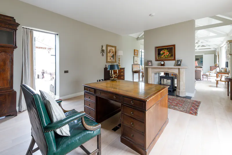 Modern South Downs Farmhouse, L758 (photo 18)