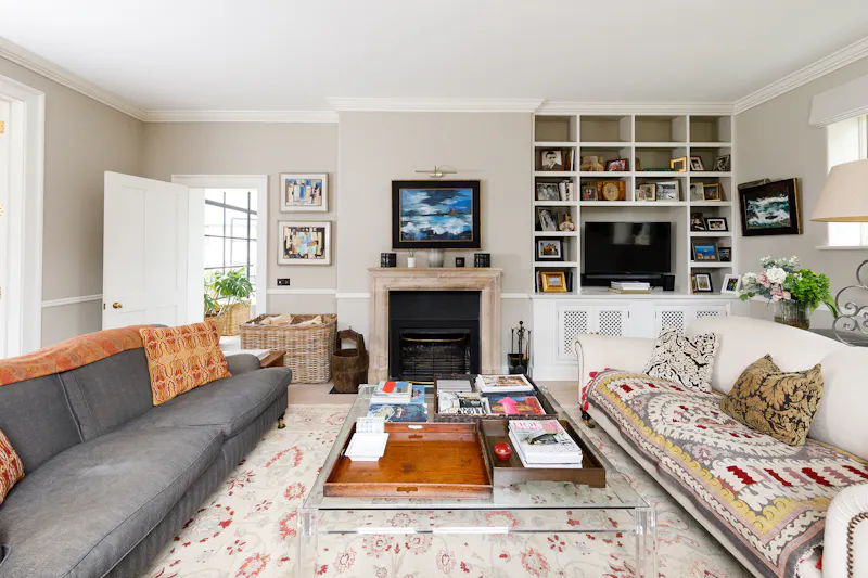 Living Room at Modern South Downs Farmhouse, L758 (photo 4)