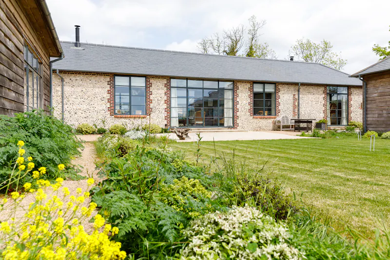 Modern South Downs Farmhouse, L758 (photo 47)