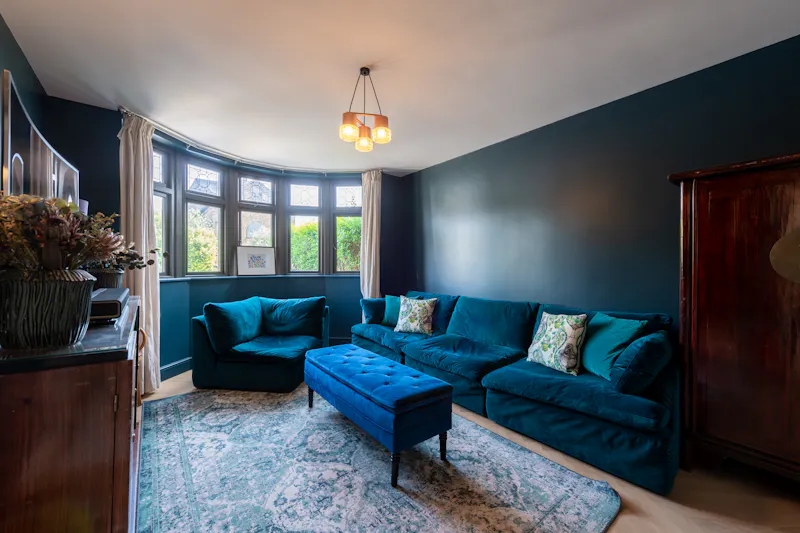 Living Room at Spacious Willesden house, D2781 (photo 13)