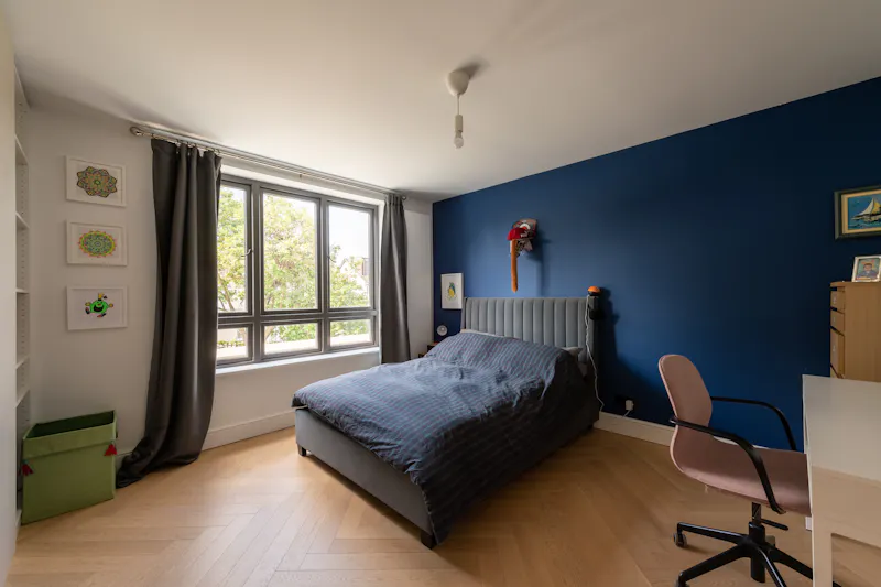 Bedroom at Spacious Willesden house, D2781 (photo 24)