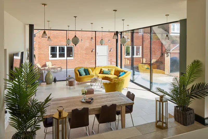 Classy West Sussex Mansion, E535 (photo 8)