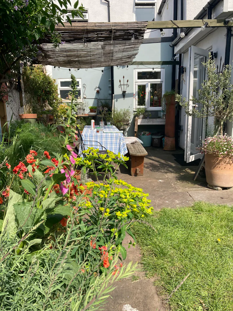 Terrace/Patio at Pretty Peckham terrace, B1833 (photo 12)