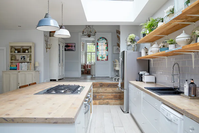 Stylish Streatham family home, E410 (photo 8)