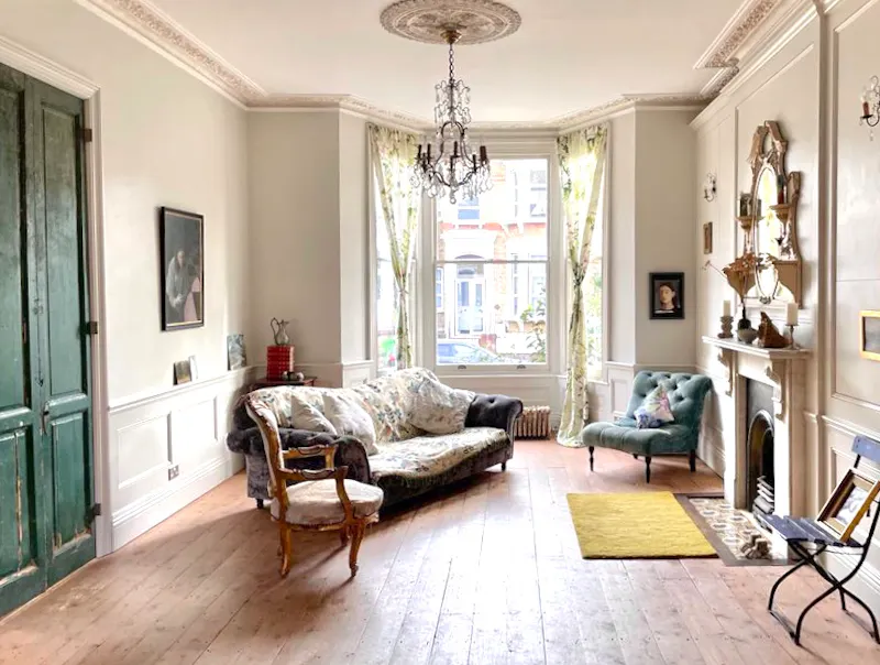 Panelling at Stoke Newington Victorian Home, B1208 (photo 4)