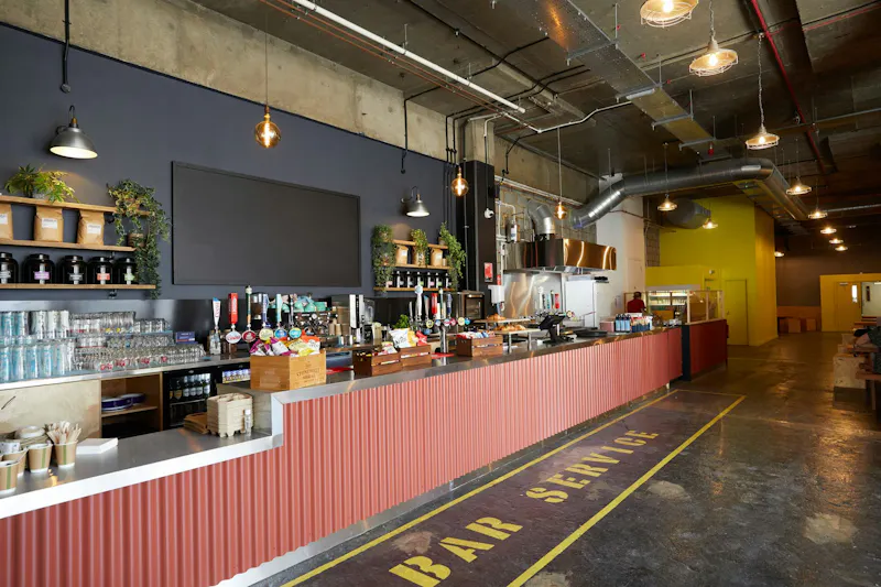 Bar at Tottenham Hale industrial venue, N545 (photo 8)
