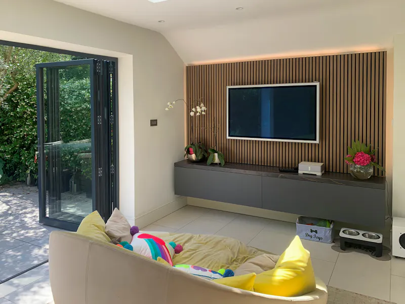 Panelling at Smart Fulham Townhouse, B2047 (photo 11)