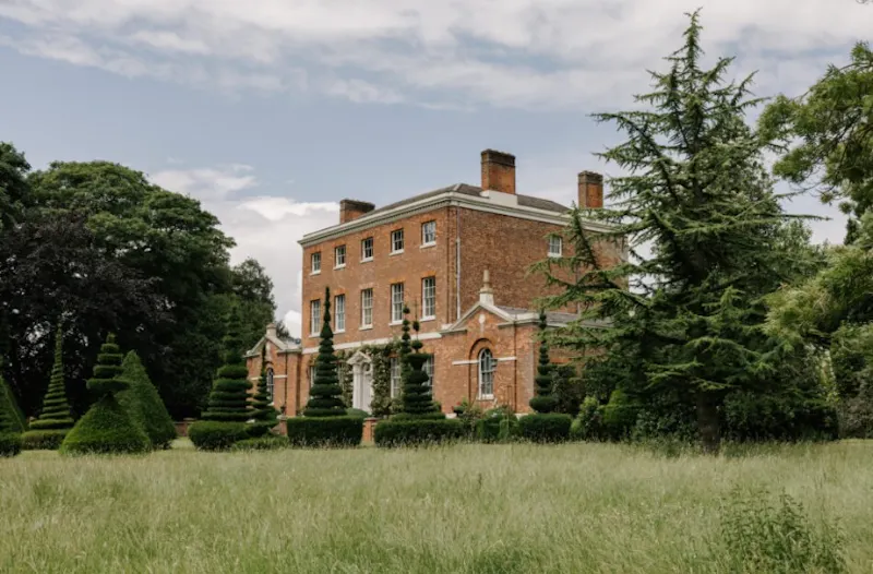 Palatial Lincolnshire Manor, A1636 (photo 43)