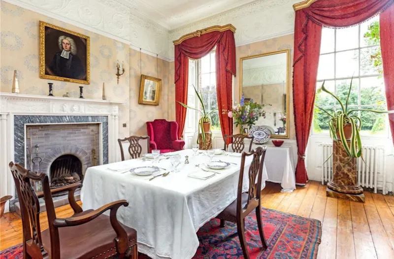 Dining room at Palatial Lincolnshire Manor, A1636 (photo 12)