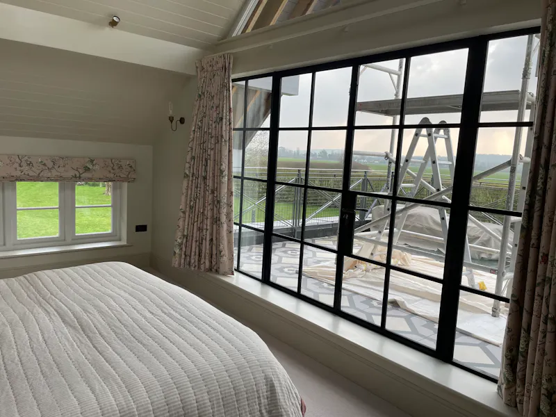 Bedroom at Modern Culham Country House, D2783 (photo 25)