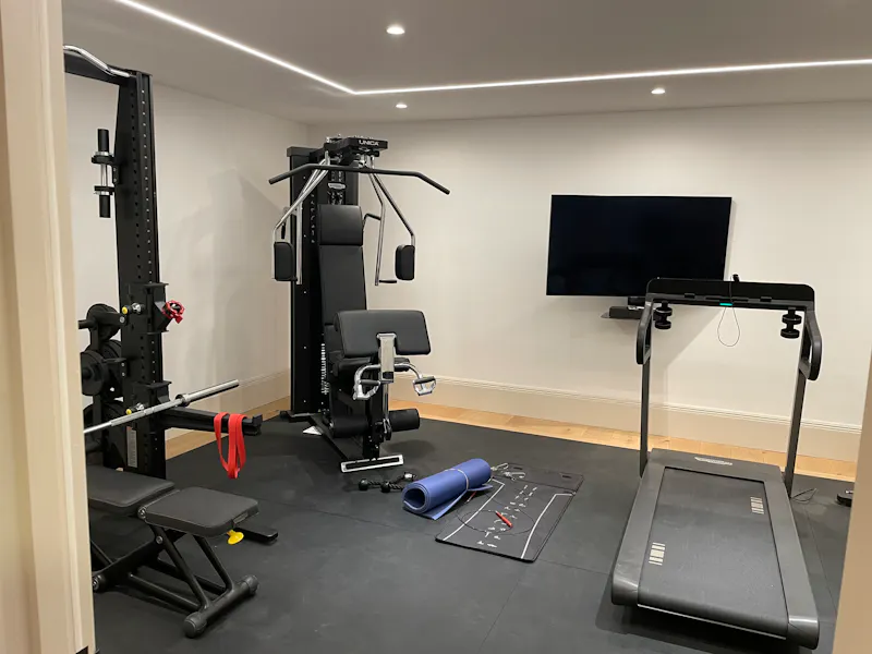 Gym at Modern Culham Country House, D2783 (photo 11)