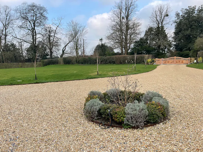 Driveway at Modern Culham Country House, D2783 (photo 36)