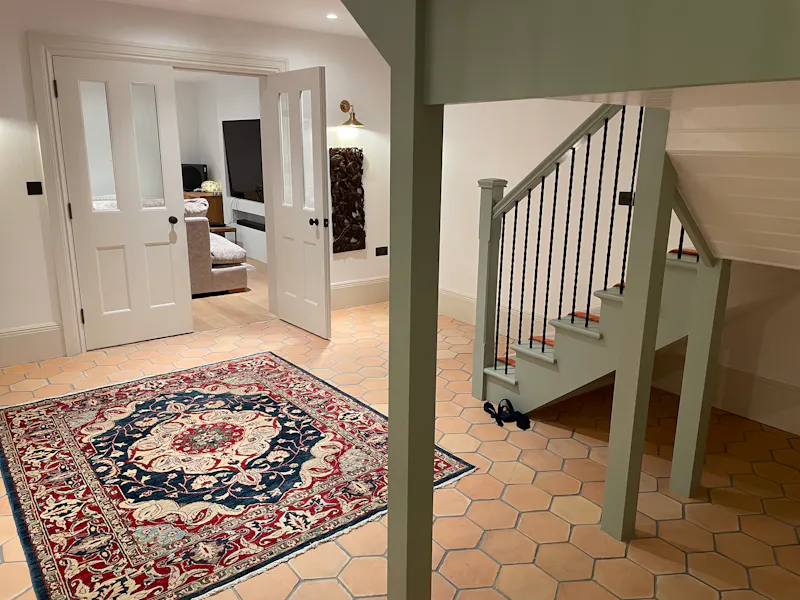 Staircase at Modern Culham Country House, D2783 (photo 3)