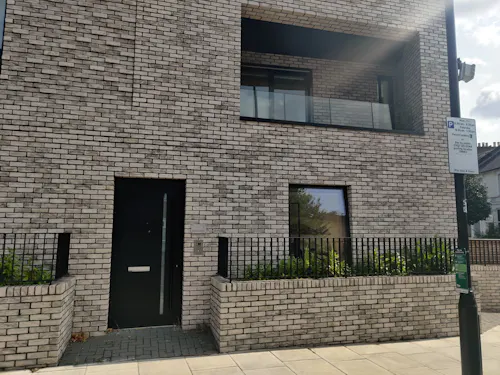 Contemporary Hackney Flat , F1248