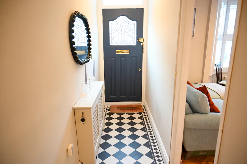 Floor - tiled at Contemporary Peckham Townhouse, B2060 (photo 2)