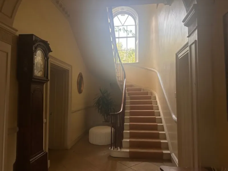 Staircase at Palatial Lincolnshire Manor, A1636 (photo 3)