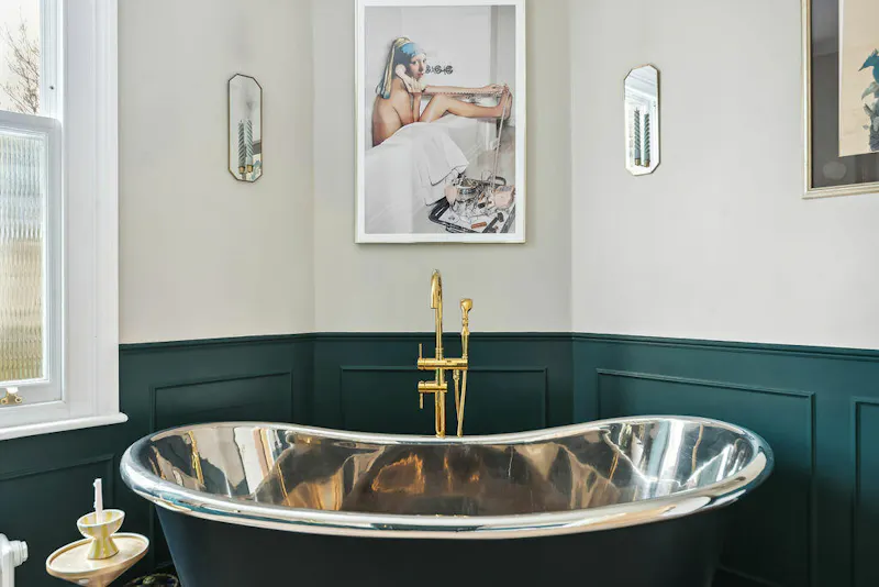Stunning Lewisham House, B2050 (photo 20)